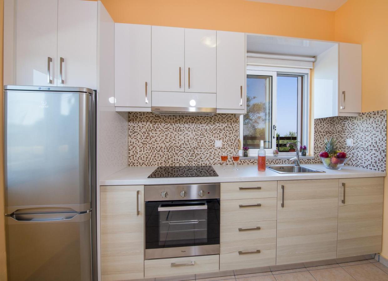 Georgia' S Apartment No1 Maleme Eksteriør bilde